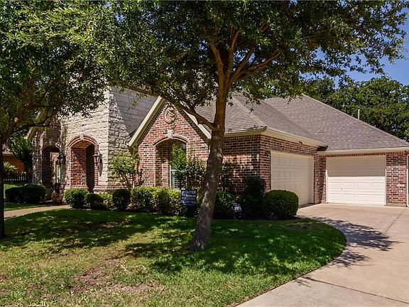 3rd image of 7109 Mira Vista Dr