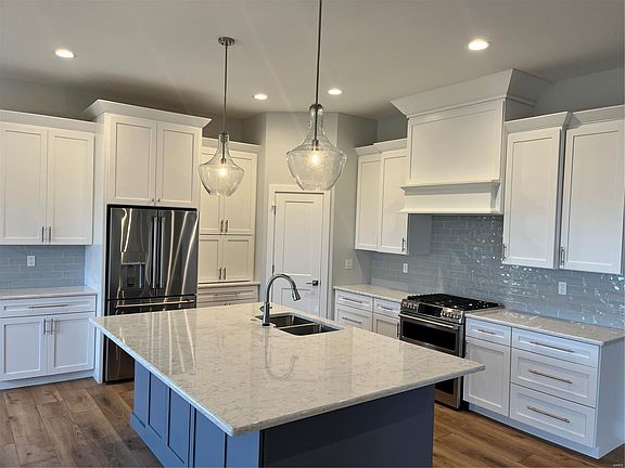 4th image of 3151 Ashley Dr