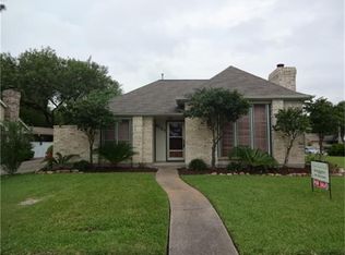 6027 Beehive Dr, Pasadena, TX 77505