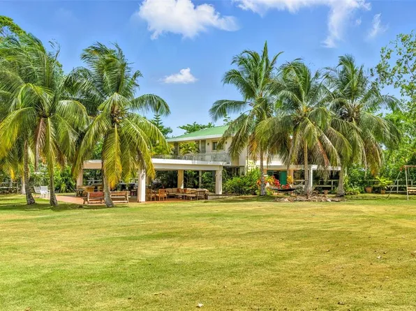 6 Hacienda Margarita, Luquillo, PR 00773