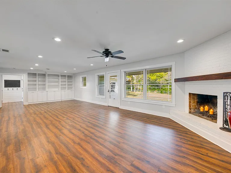 215 Perryman Rd — Photo 11