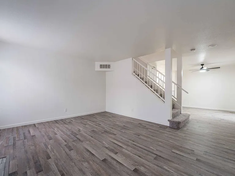2608 Autumn Blaze Ave — Photo 7