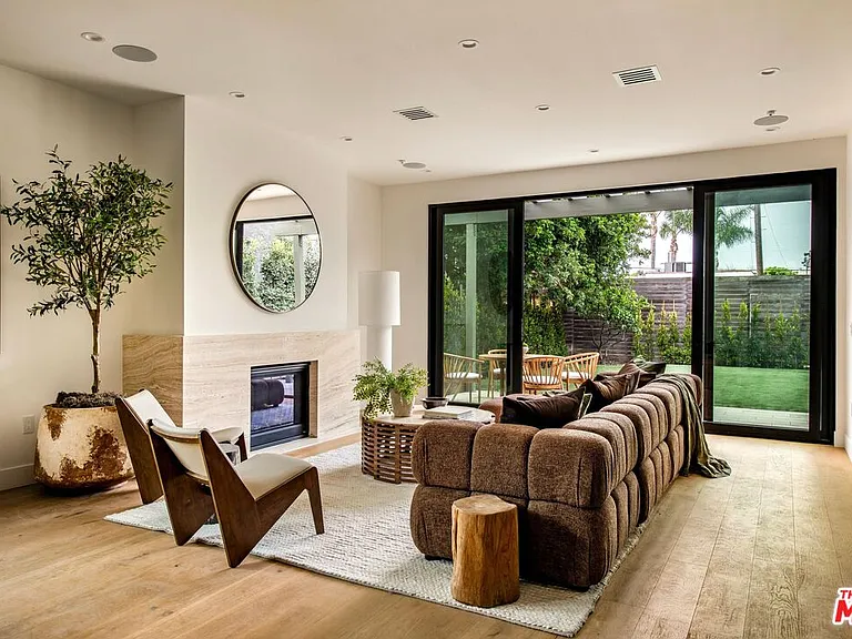 1016 Palms Blvd — Photo 11