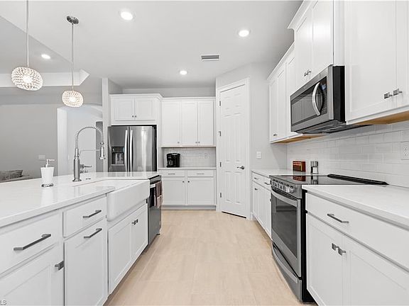 5th image of 28089 Seasons Tide AVE