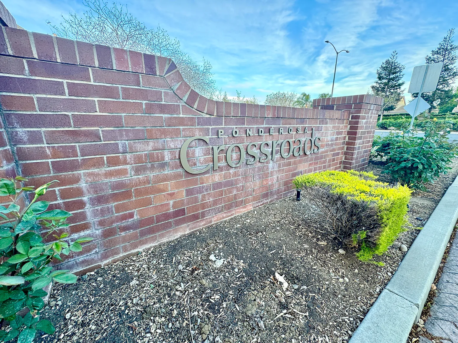 1369 Sandstone Dr photo 1