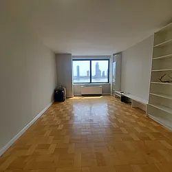 Rented by Luxury Habitat