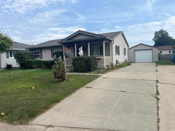 1826 Chestnut St, Mishawaka, IN 46545