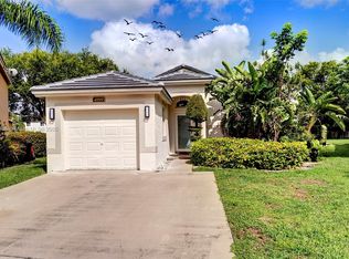 4999 Pelican St, Pompano Beach, FL 33073