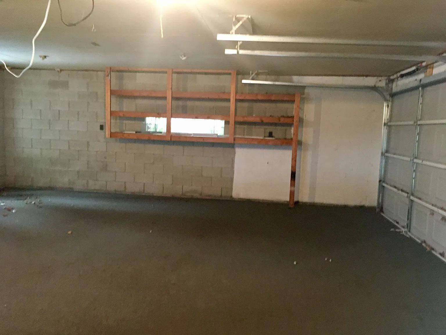 3 bed, 1005 sqft, $2,000 — Photo 2