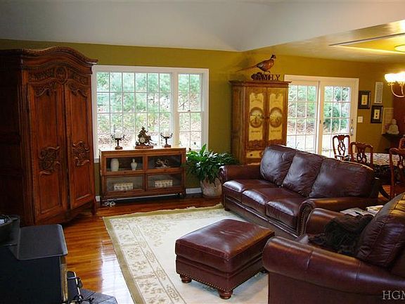 4th image of 29 Abington Ave
