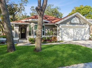 2623 Wrencrest Cir, Valrico, FL 33596