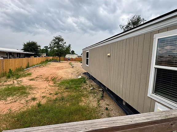 5th image of 836 Road 5605