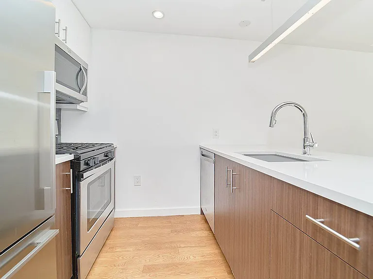 100 Steuben St #2B — Photo 4
