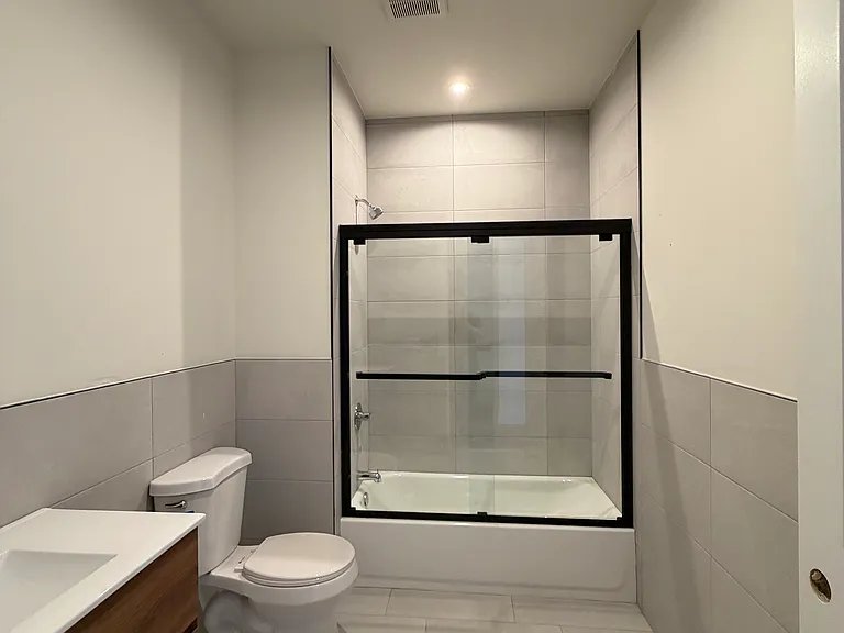 206 Myrtle Ave #1 — Photo 4