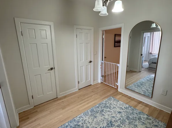 2140 Bleecker Street image 6 of 11