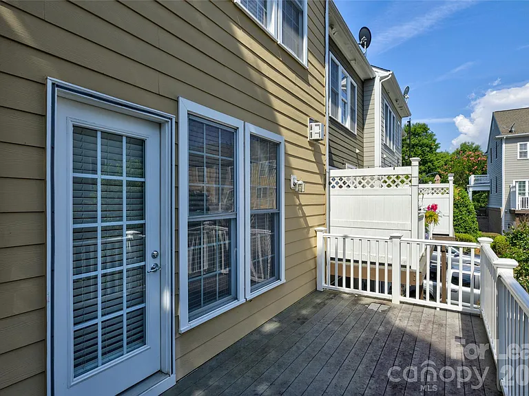 629 6th Baxter Xing — Photo 20