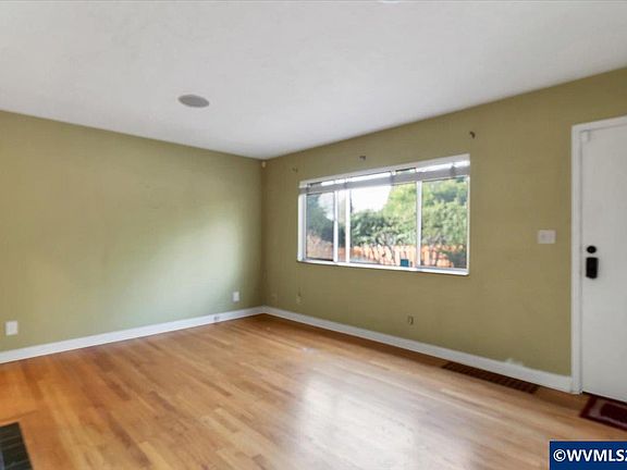 5th image of 3330 SW 87th Ave