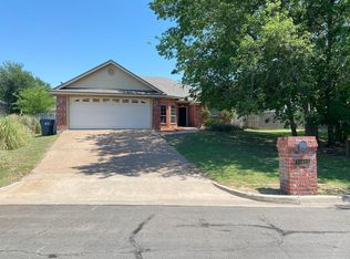 10413 Granada Dr, Waco, TX 76708