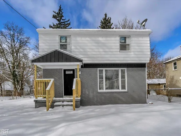 3913 Sterling St, Flint, MI 48504