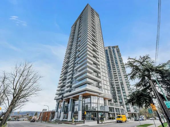 4711 Hazel St #1801, Burnaby, BC V5H 0J9