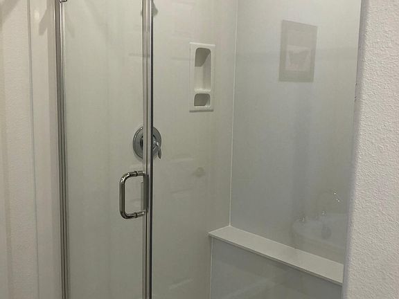 4th image of 1709 Sander St