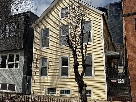 2nd image of 2230 N Washtenaw Ave