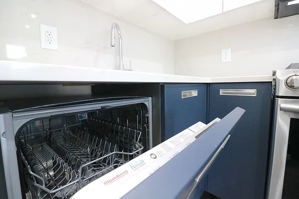 Rented by Compass | media 3