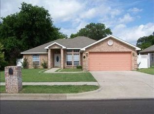 118 San Saba Ave, Benbrook, TX 76126