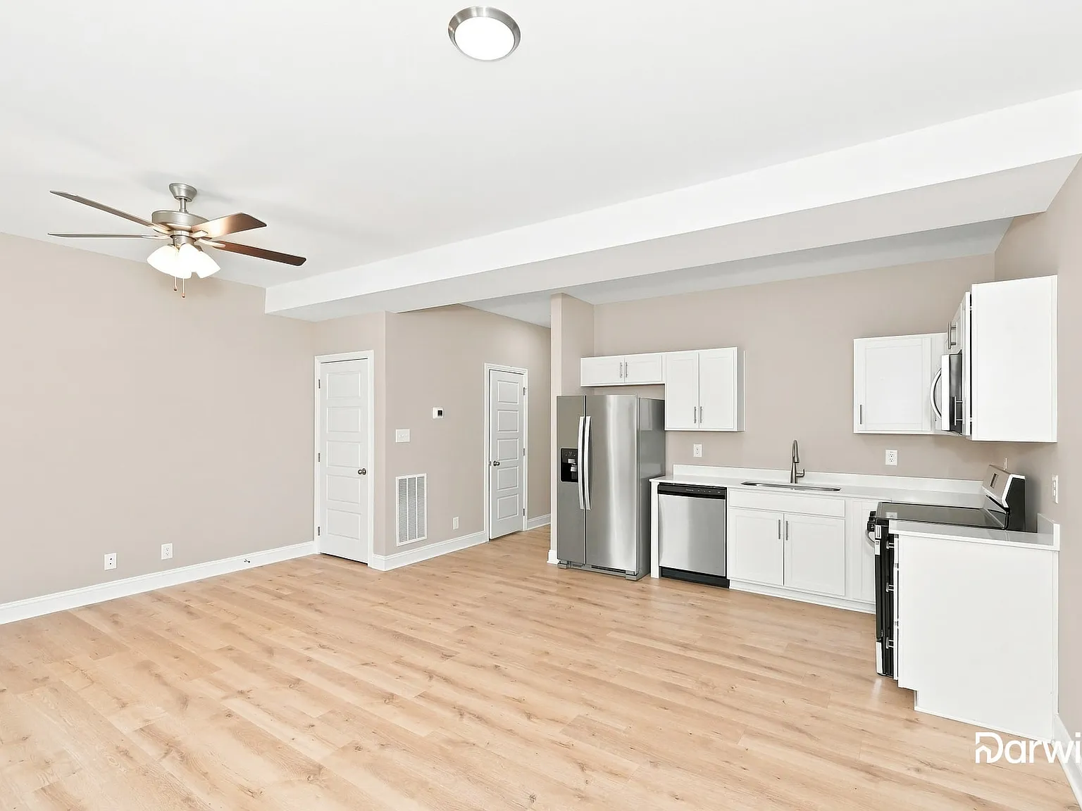 2 bed, 2.5 bath, 1550 sqft, $1,305 — Photo 4