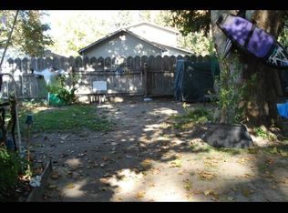 1014 SW J St, Grants Pass, OR 97526