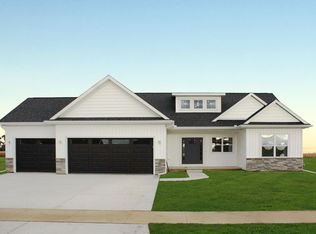 1807 Littlefield Ln, Mahomet, IL 61853