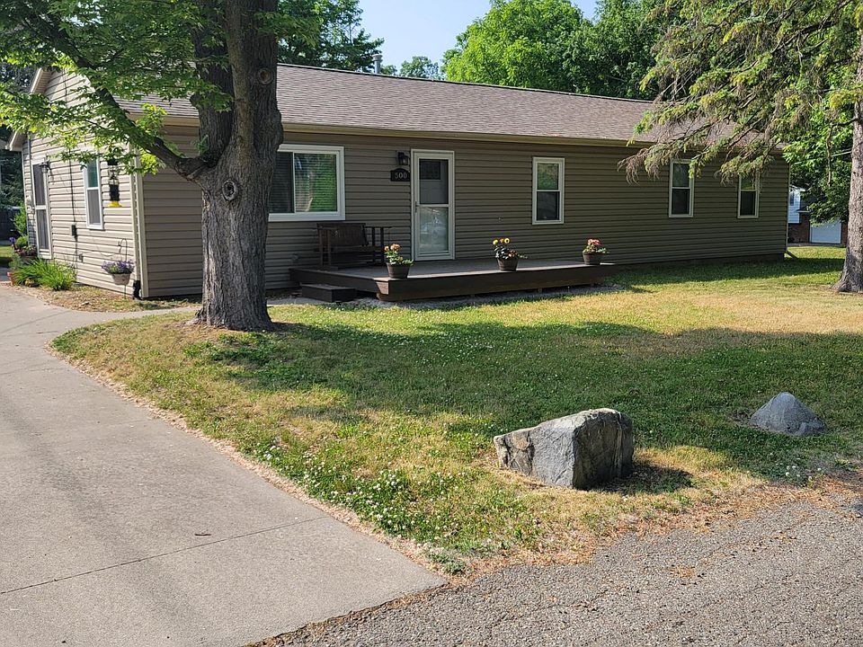 1st image of 500 Woodbridge Cir