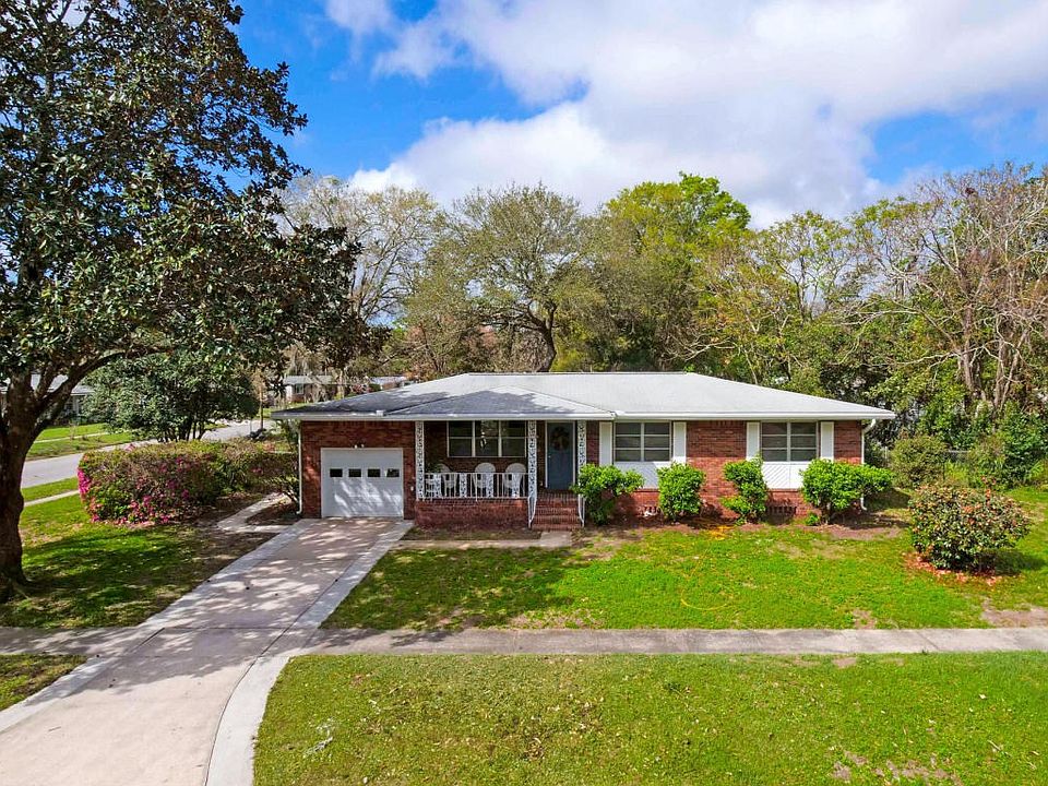 3108 Fruitwood Ln-3