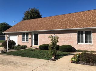 305 Northbrook Dr, Danville, IL 61832