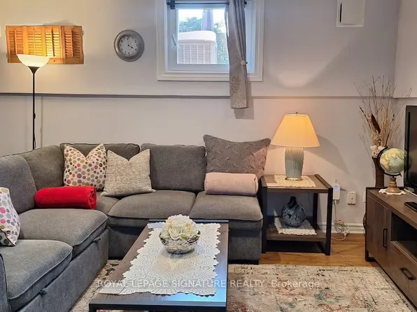 6 Blairville Rd, Toronto, ON M3H 5Y5