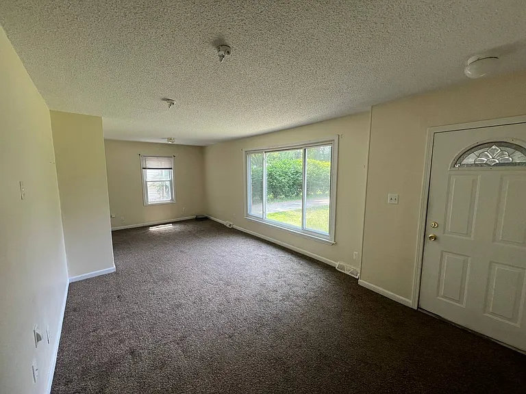 15024 Lyons St — Photo 5