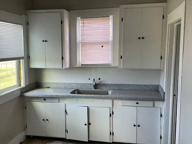 724 Orange Ave — Photo 6