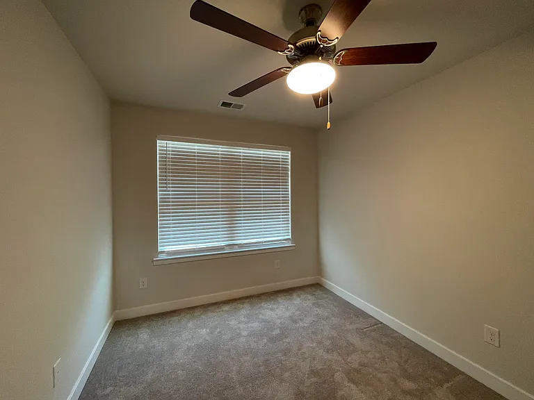 121 Grand Palm Ln — Photo 4