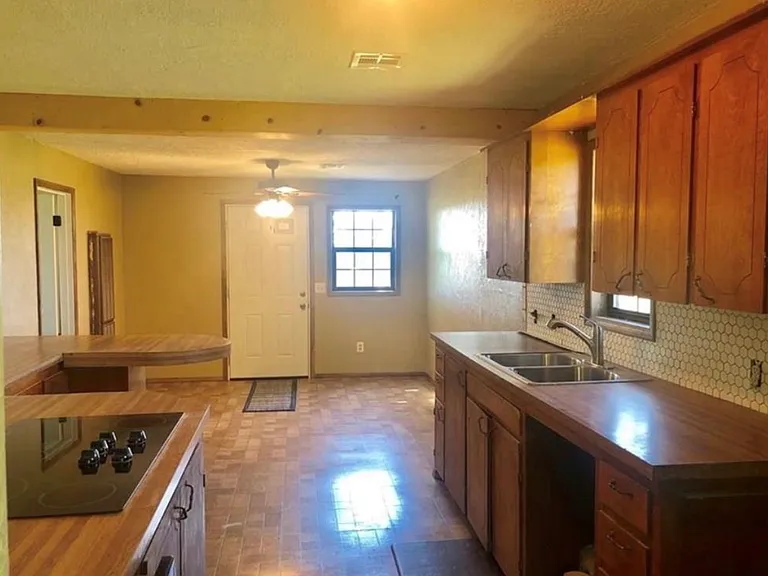 27159 County Road 1470 — Photo 4