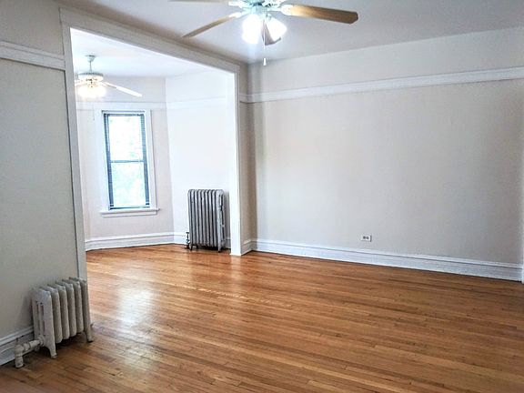 4th image of 709 W Cornelia Ave APT 2
