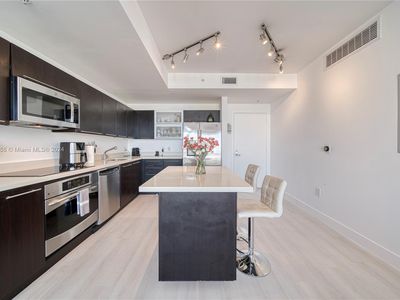 90 SW 3rd St APT 3607, Miami, FL, 33130