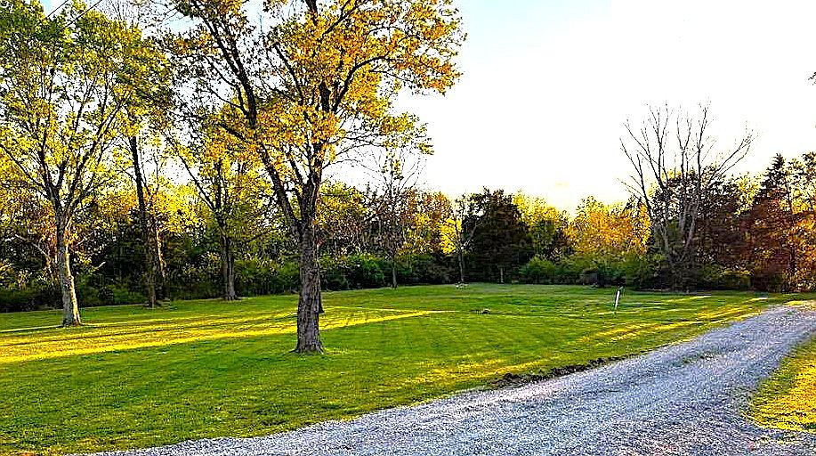2nd image of 628 Burnett Rd