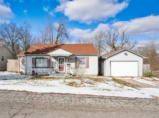3227 Oak Grove Ave, Fort Wayne, IN 46805