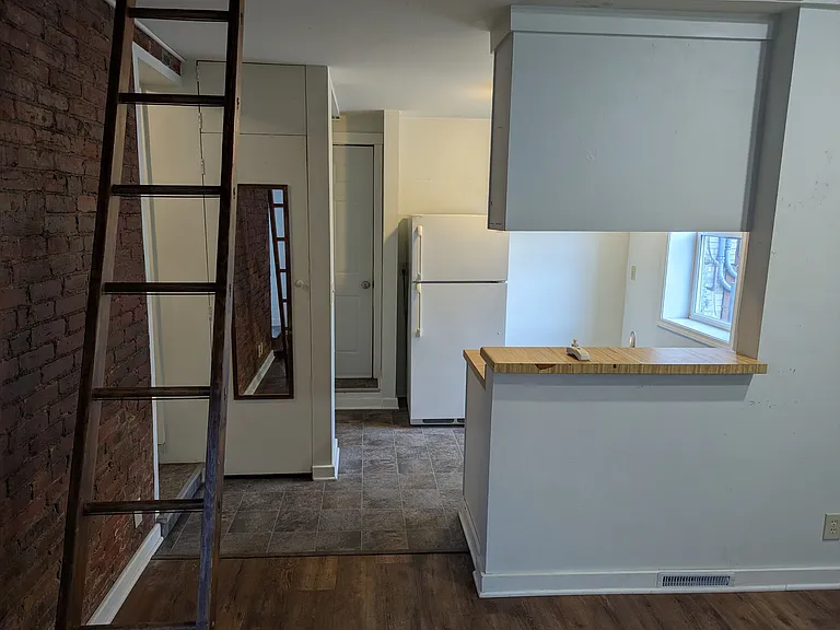 214 Sibley St #1 — Photo 6
