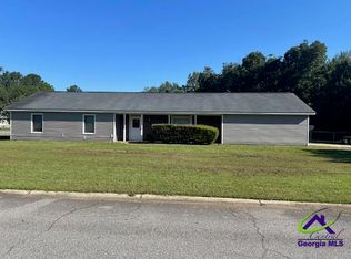 317 Gilchrist Dr, Warner Robins, GA 31093