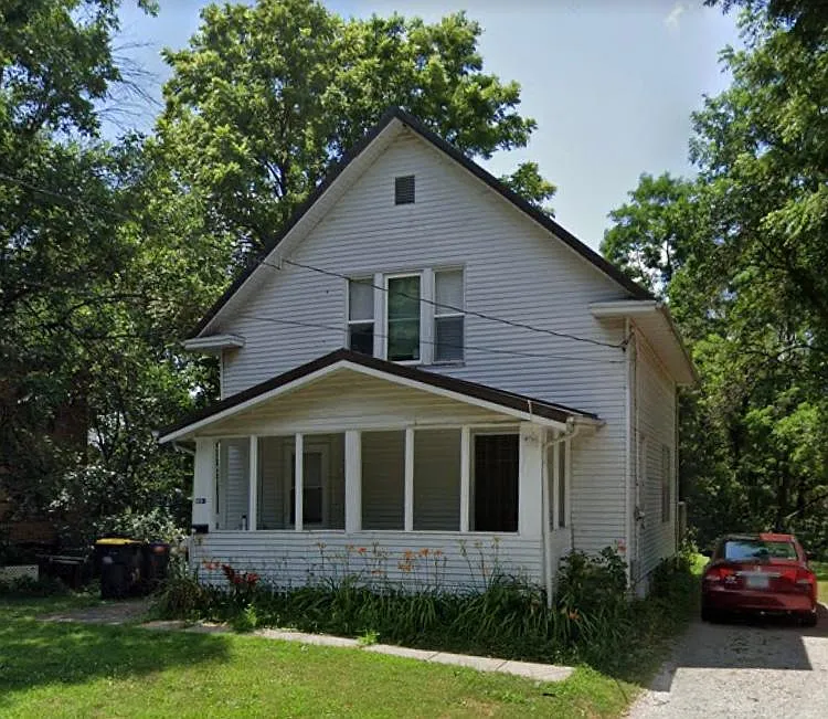 4 bed, 1.5 bath, 1794 sqft, $2,400 — Photo 1