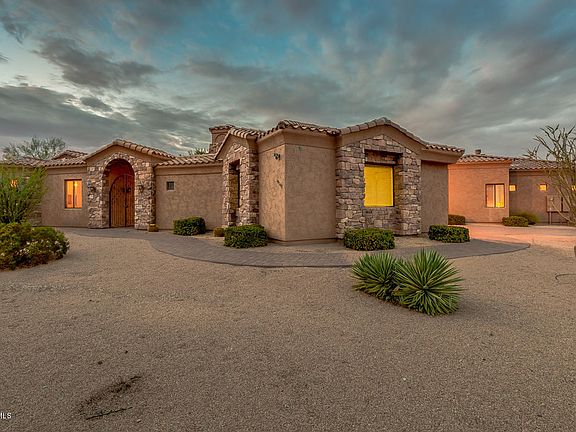 5th image of 19140 W Townley Ct