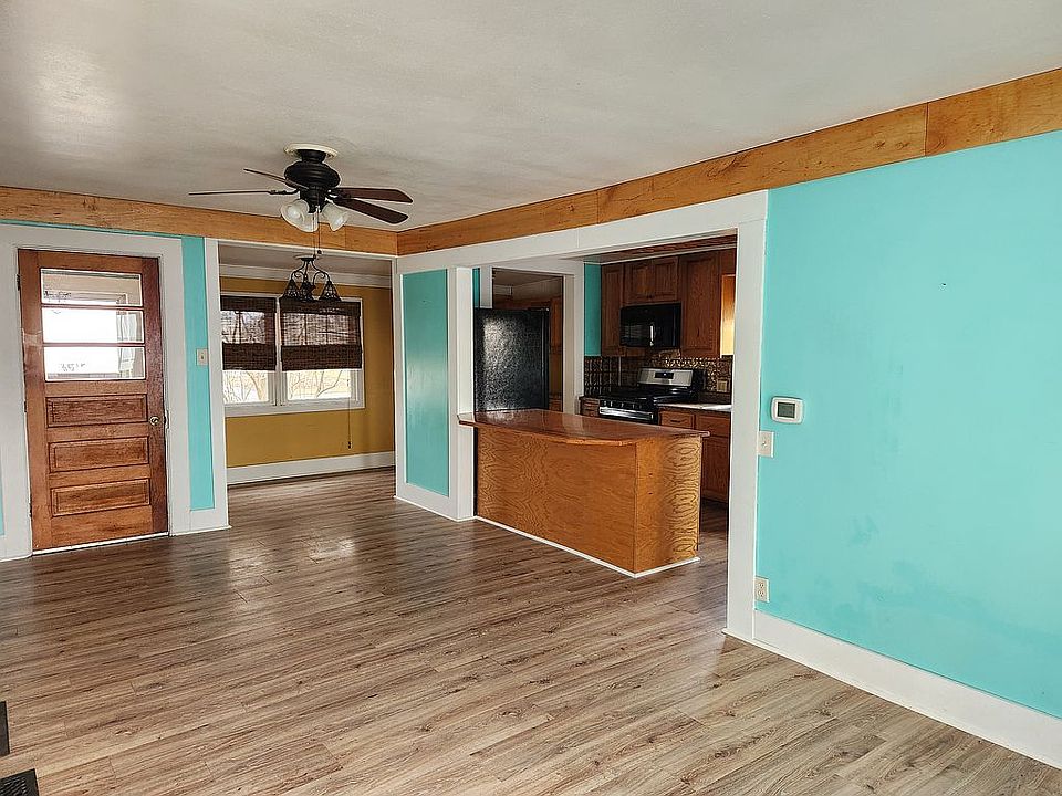kitchen/ dining room