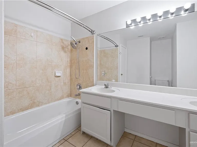508 Pacific Ave — Photo 10