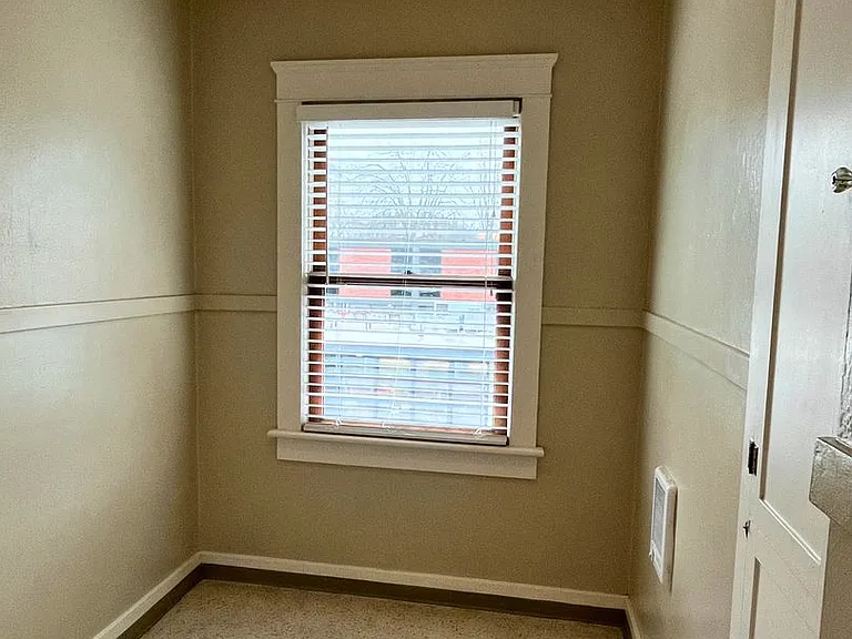 1263 Oak St #203 — Photo 7